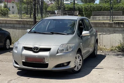 2007' Toyota Auris