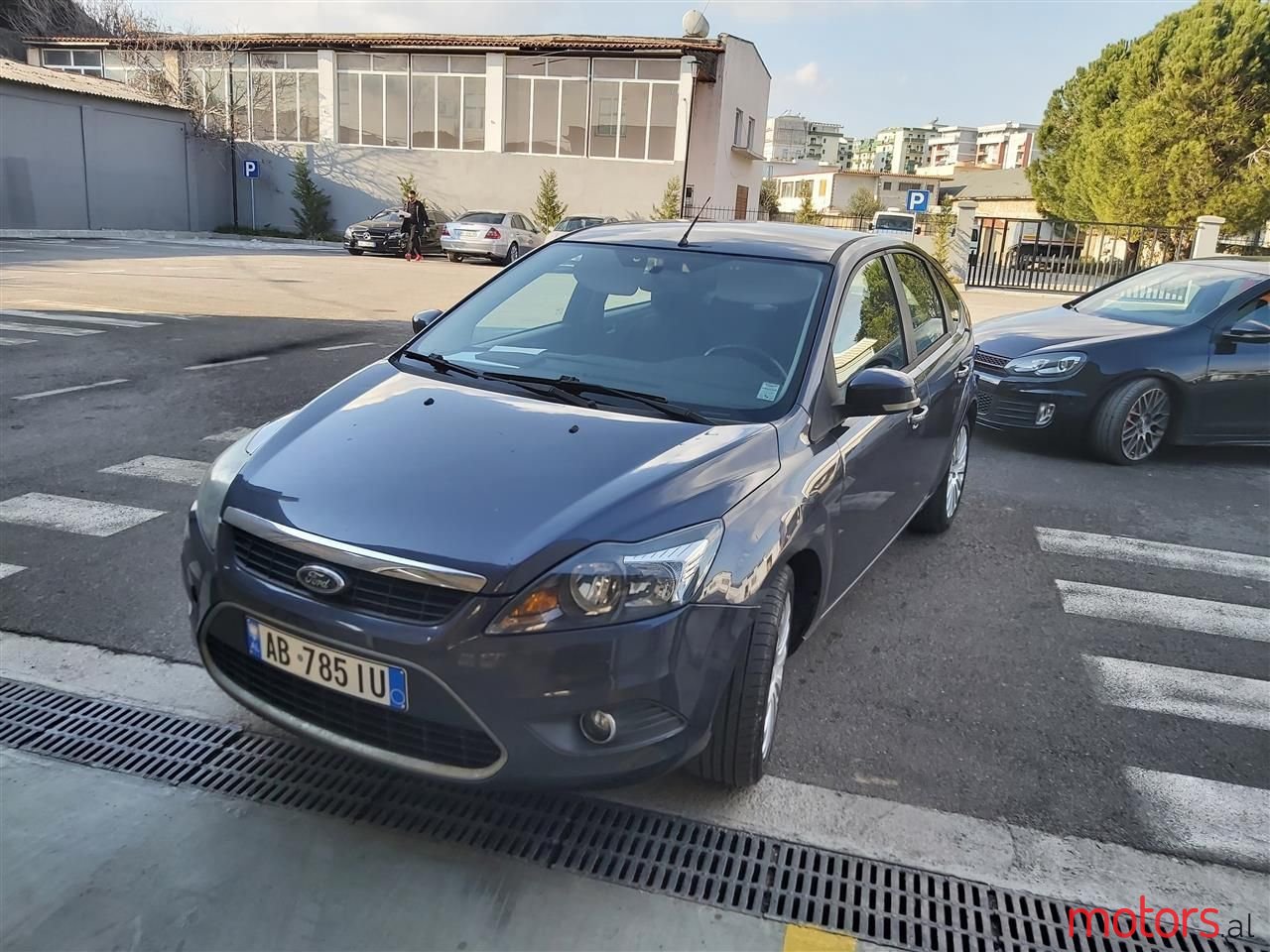 2010' Ford Focus photo #1