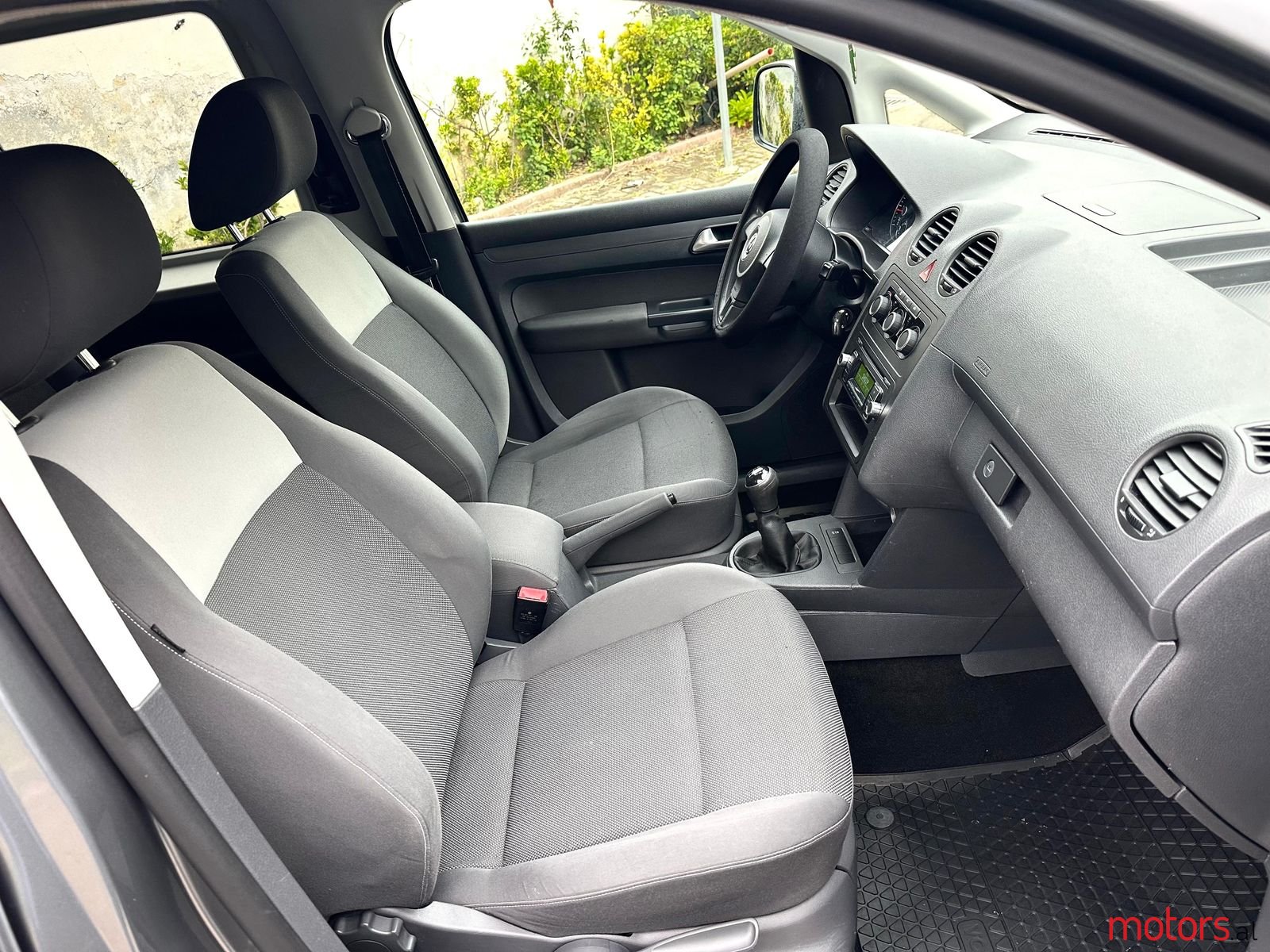 2012' Volkswagen Caddy photo #3