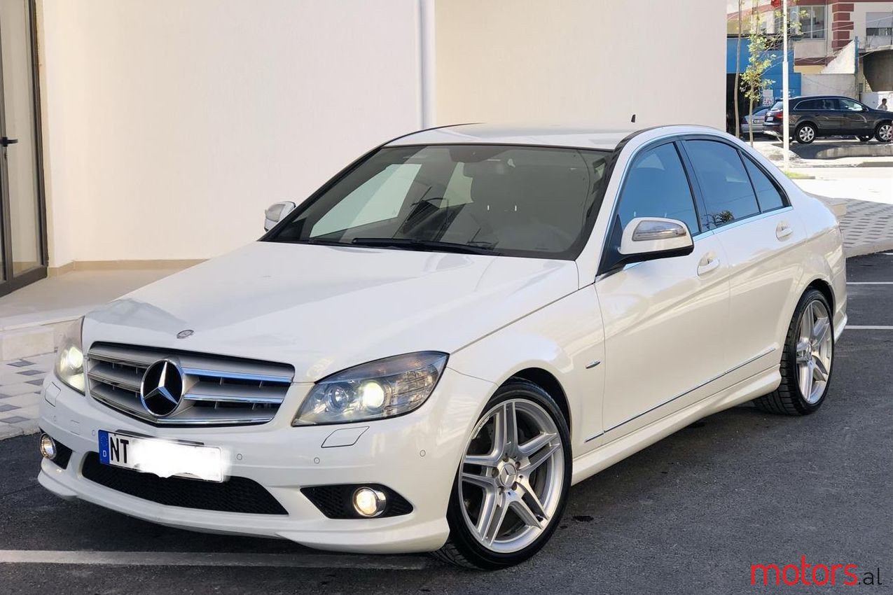 2008' Mercedes-Benz C 320 photo #1