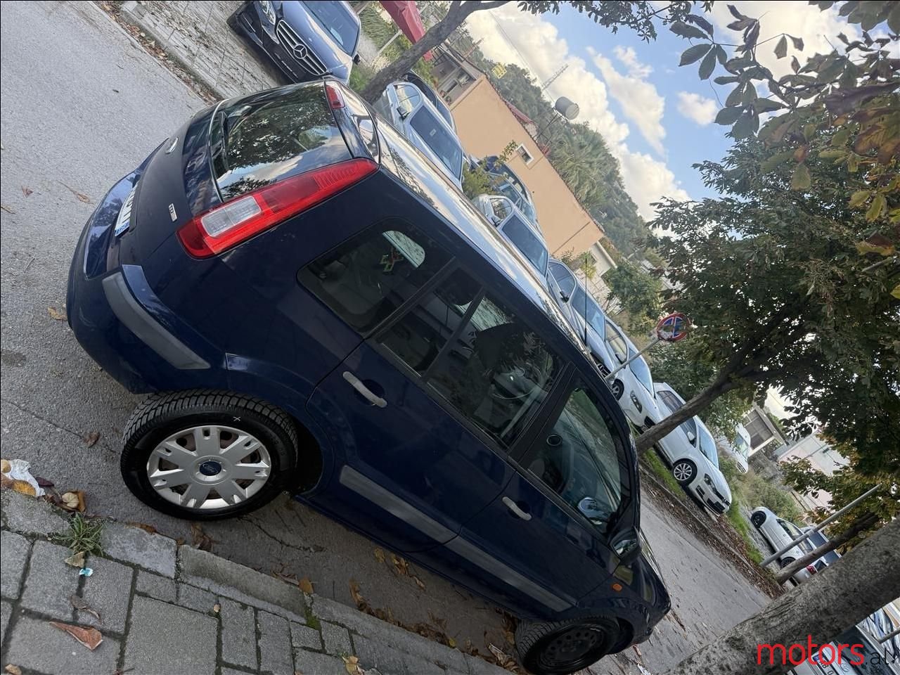 2010' Ford Fusion photo #5