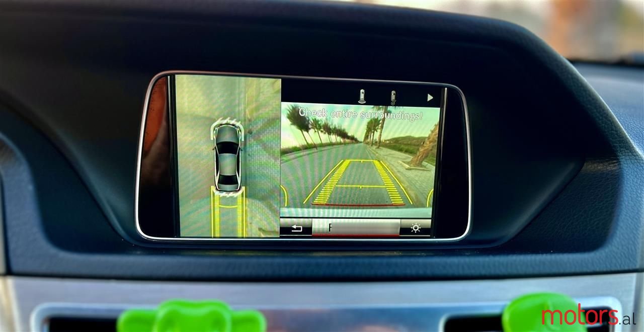 2015' Mercedes-Benz E 220 photo #3