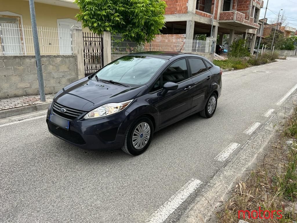 2012' Ford Fiesta photo #3