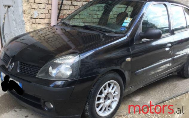 2002' Renault Clio photo #1