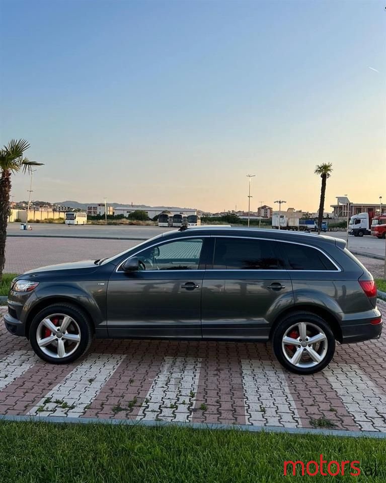 2014' Audi Q7 photo #5