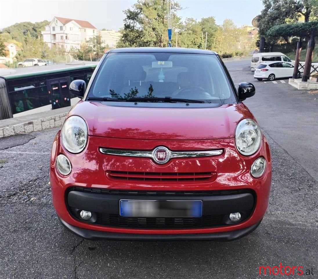 2014' Fiat 500L photo #6