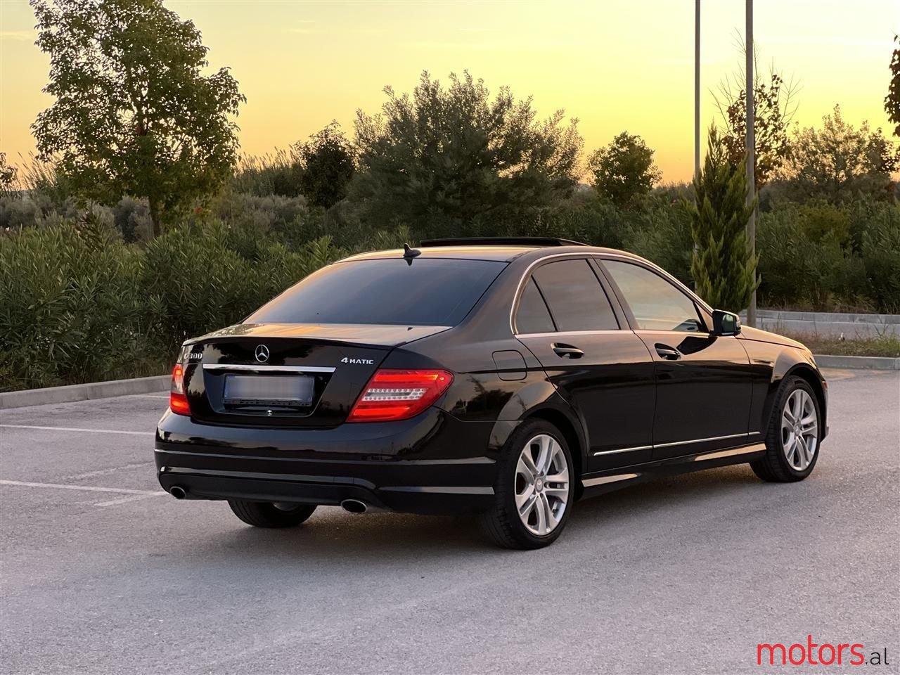 2012' Mercedes-Benz C 300 photo #3