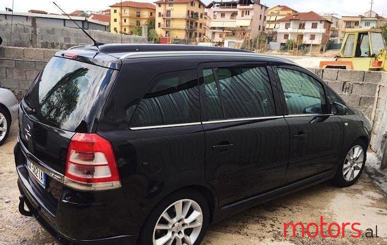 2008' Opel Zafira photo #1