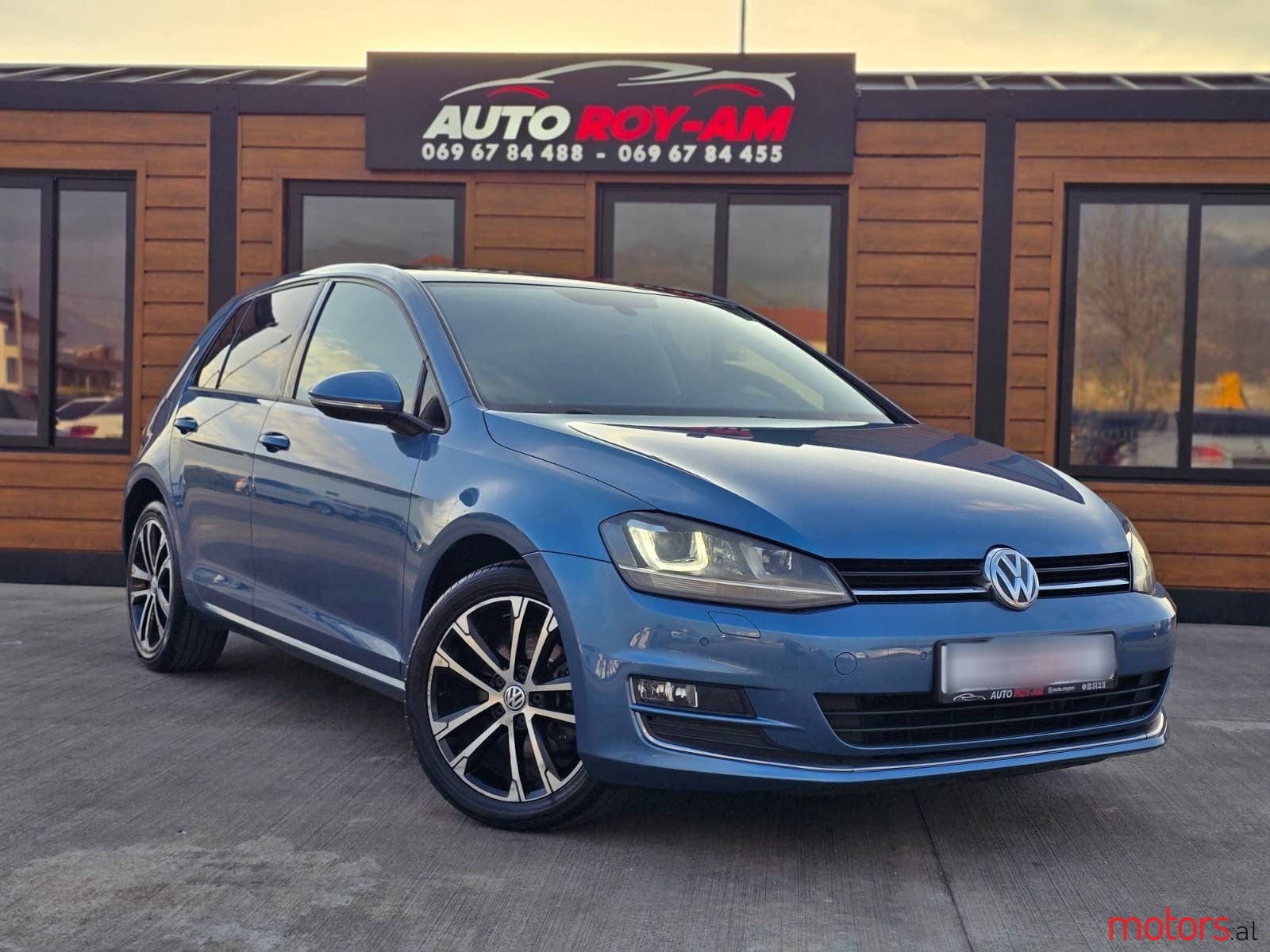 2014' Volkswagen Golf photo #2