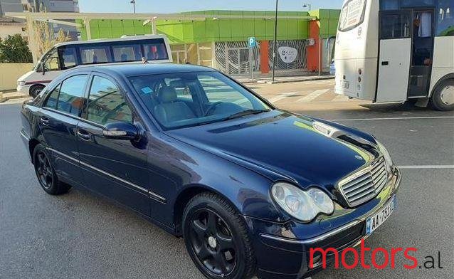 2003' Mercedes-Benz C 270 photo #1