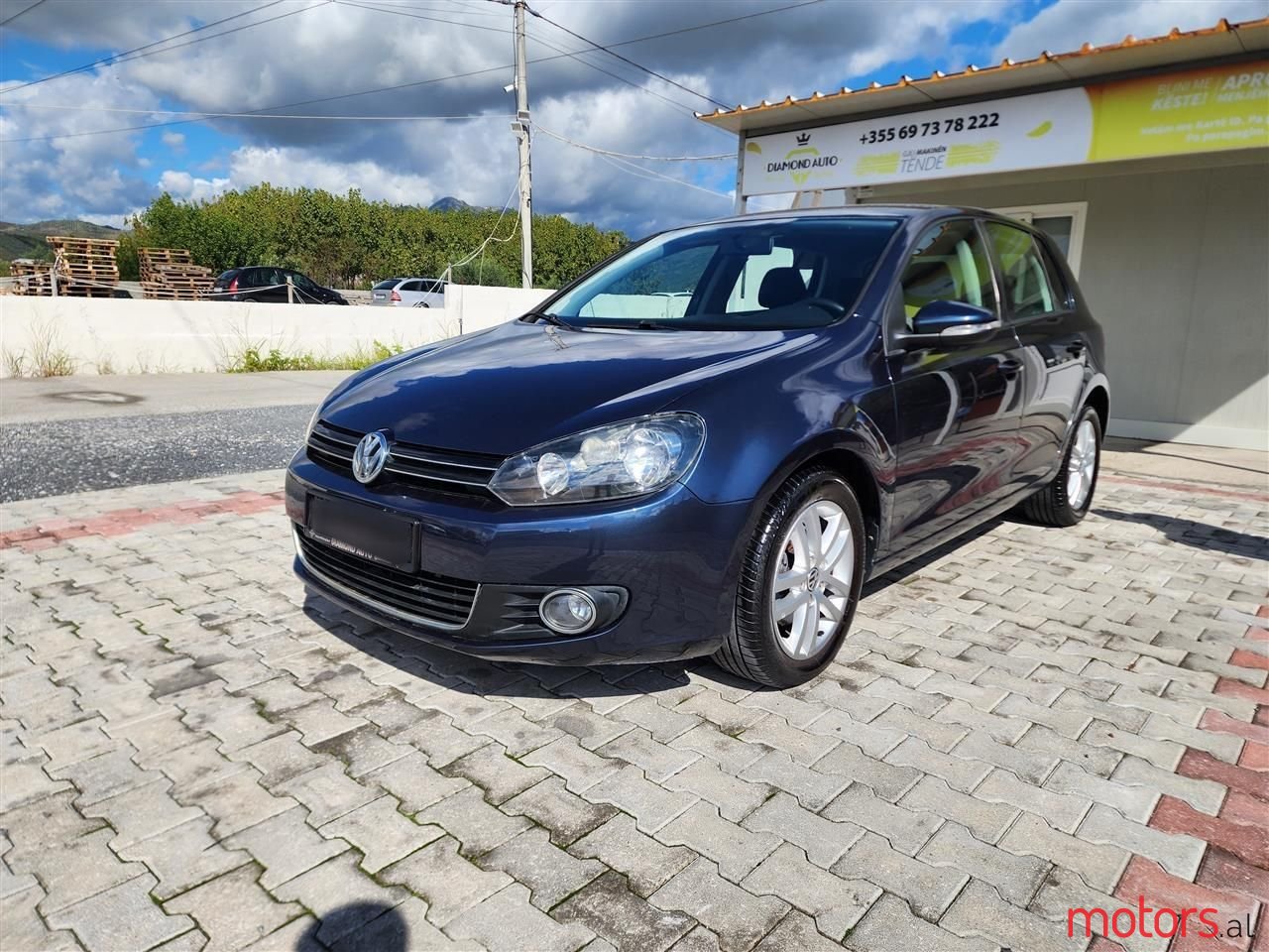 2010' Volkswagen Golf photo #1