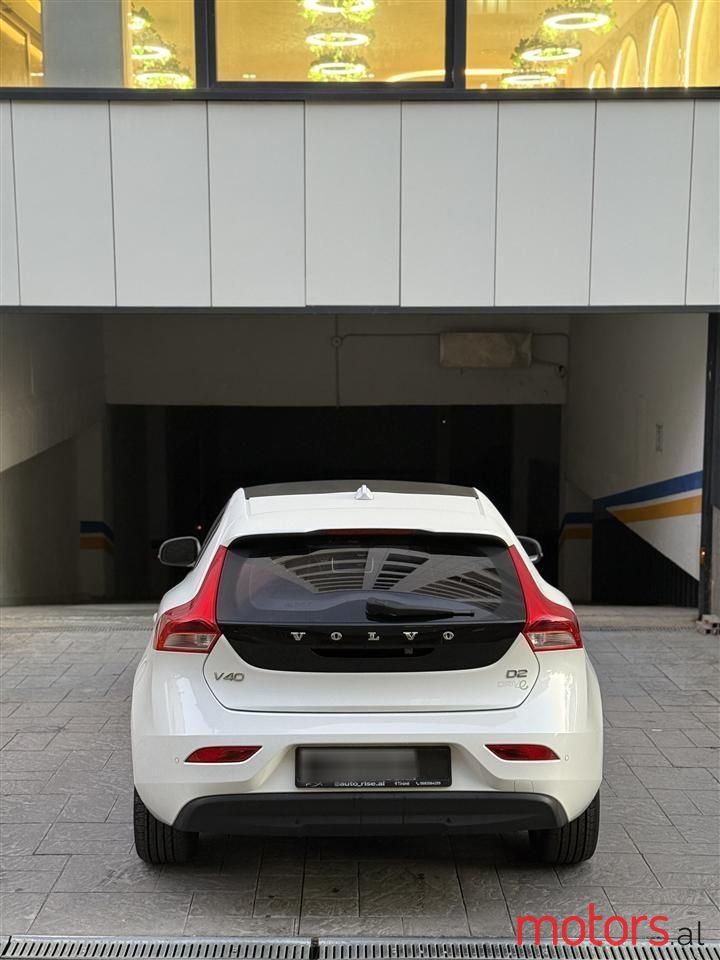 2014' Volvo V40 photo #6