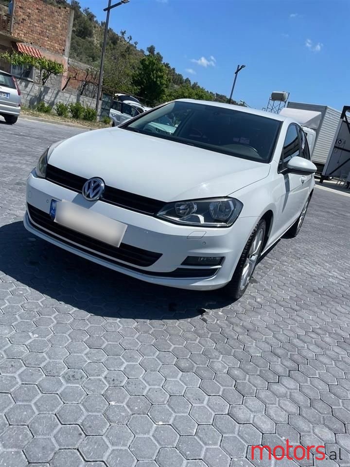 2015' Volkswagen Golf photo #1