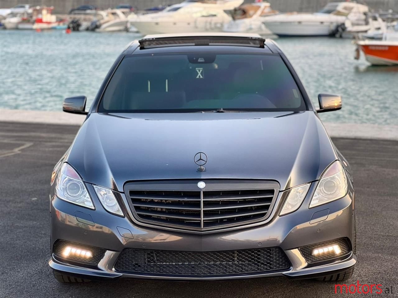 2010' Mercedes-Benz E 55 AMG photo #1