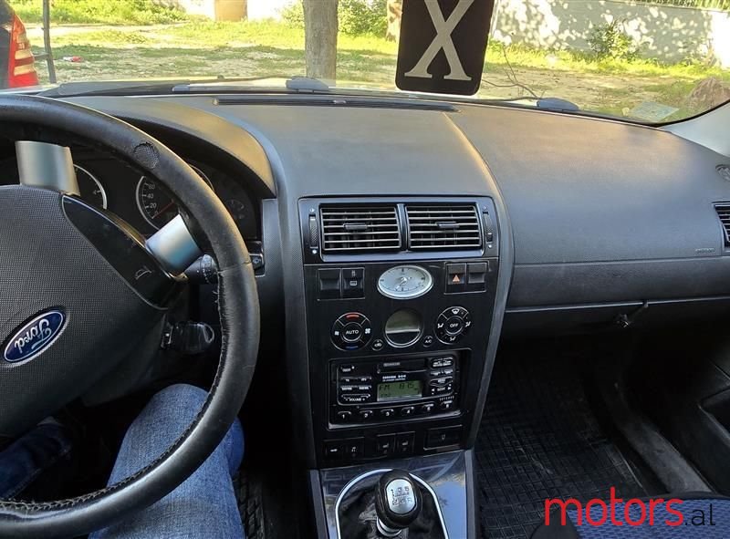 2001' Ford Mondeo photo #6