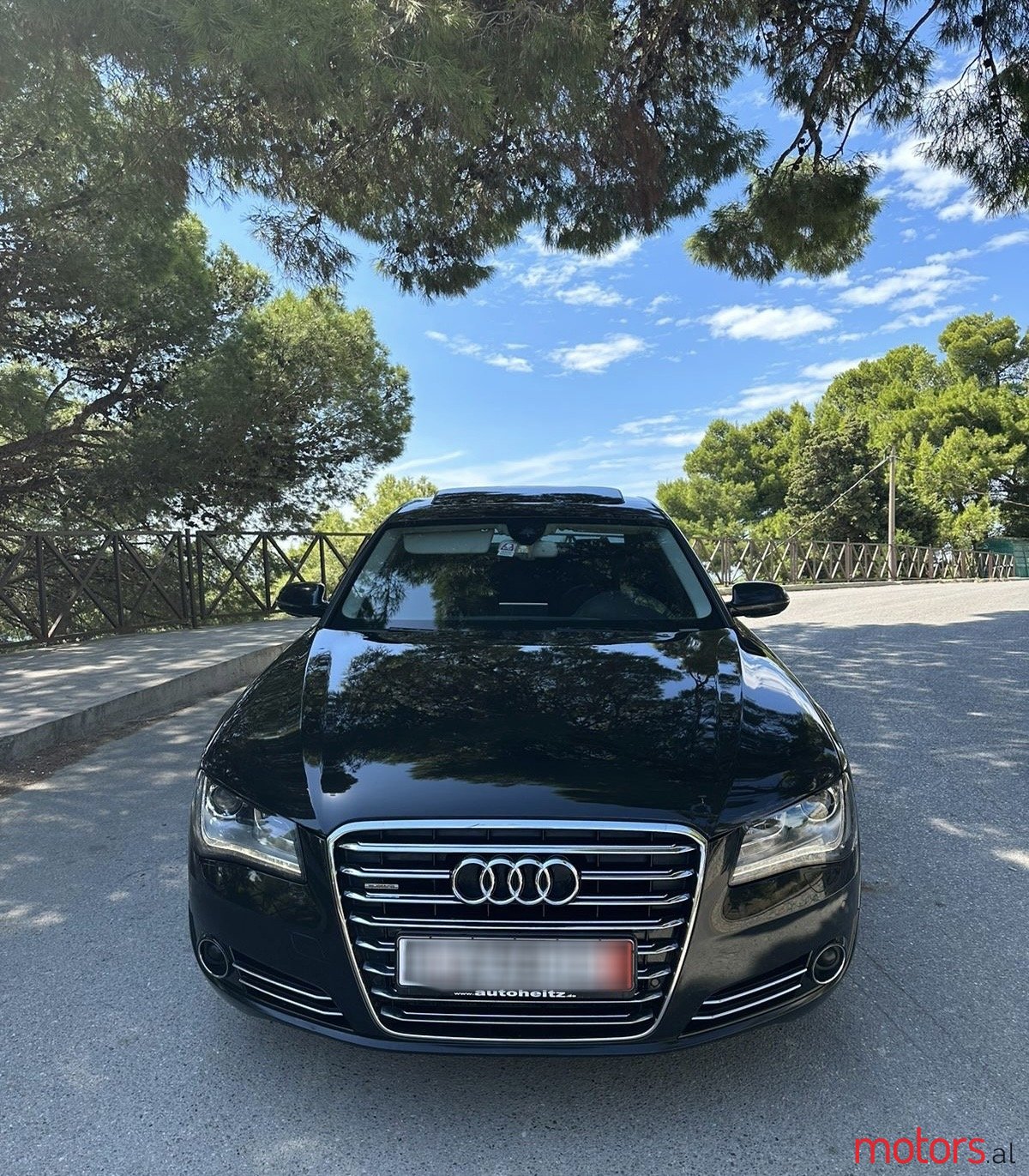 2012' Audi A8 photo #2