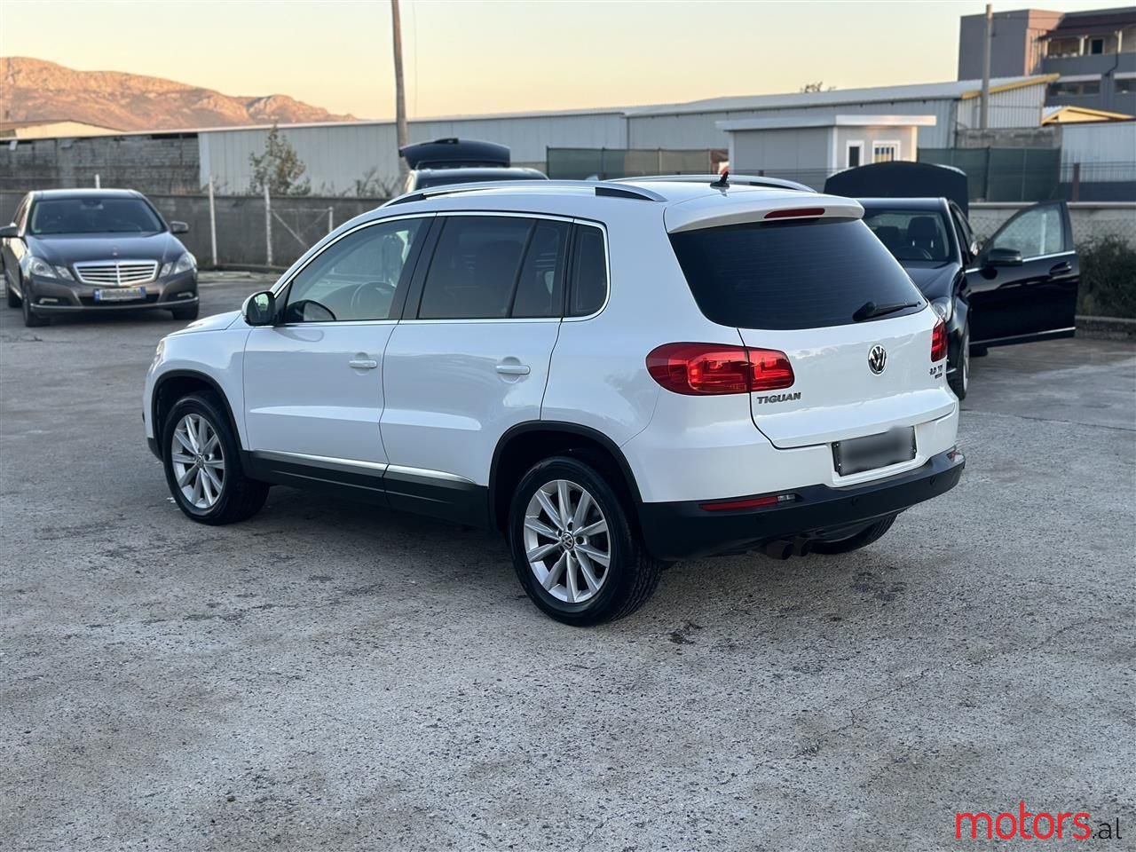 2014' Volkswagen Tiguan photo #5