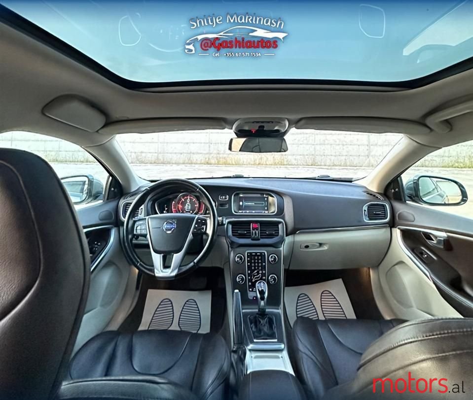 2014' Volvo V40 photo #3