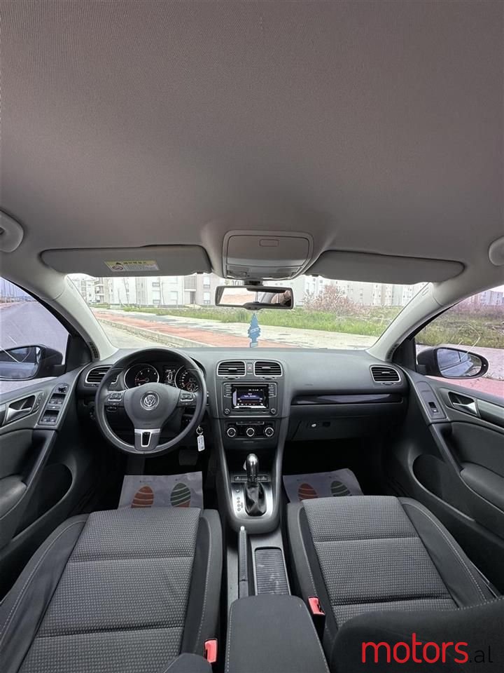 2012' Volkswagen Golf photo #3