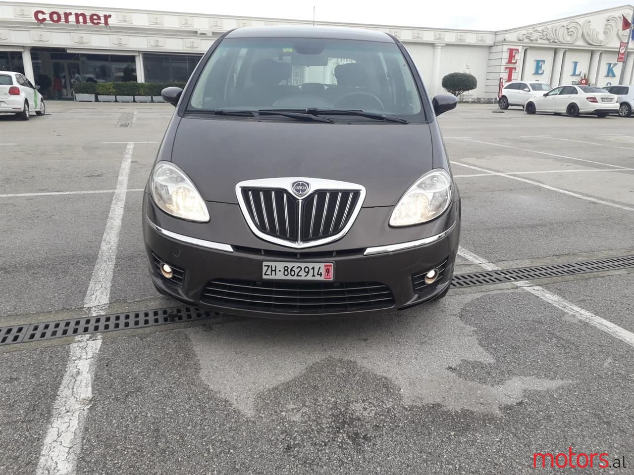 2010' Lancia Musa photo #2