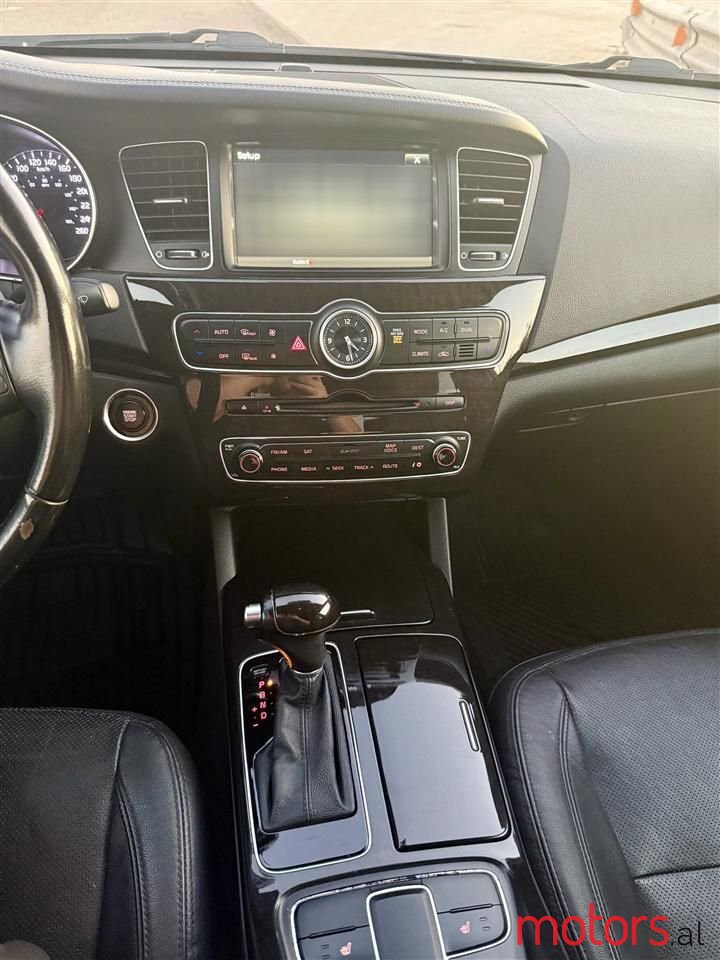 2015' Kia Carens photo #2