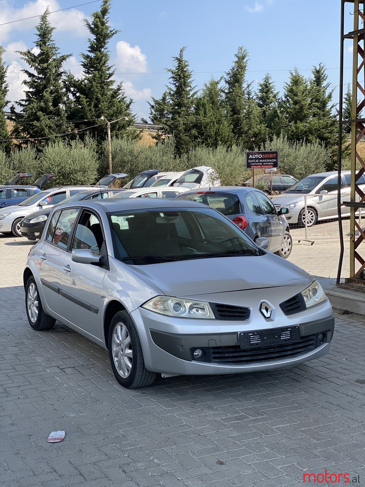 2007' Renault Megane photo #3