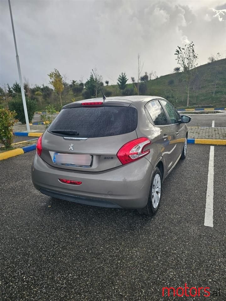 2014' Peugeot 208 photo #6