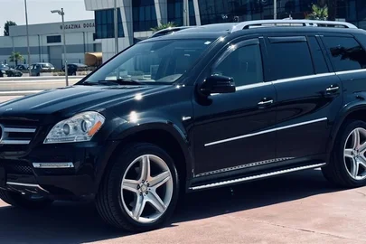 2013' Mercedes-Benz GL 350