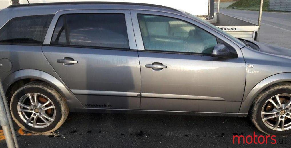 2008' Opel Astra photo #1