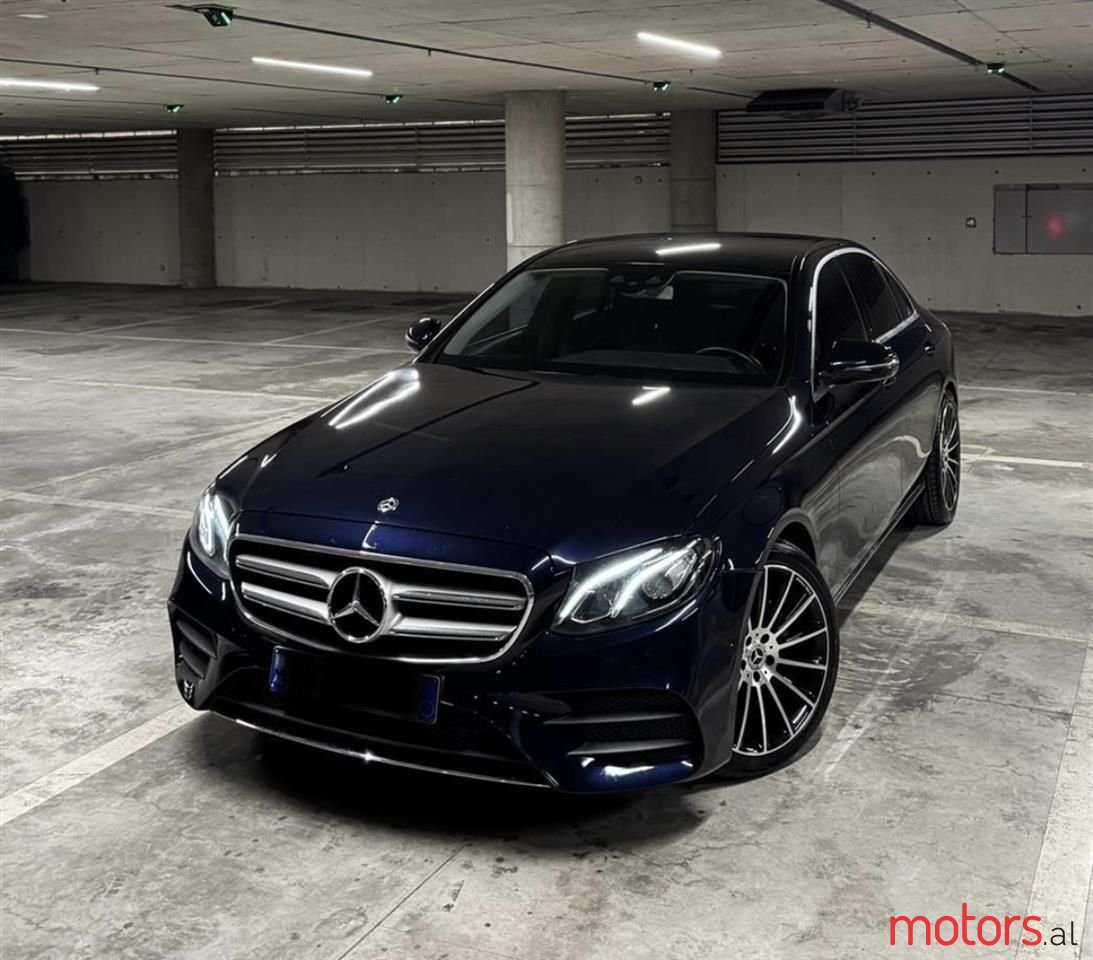 2017' Mercedes-Benz E 220 photo #1