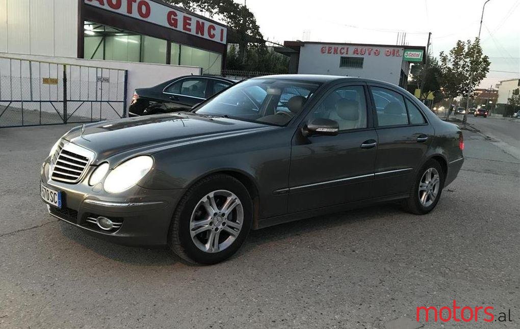 2007' Mercedes-Benz E 220 photo #1