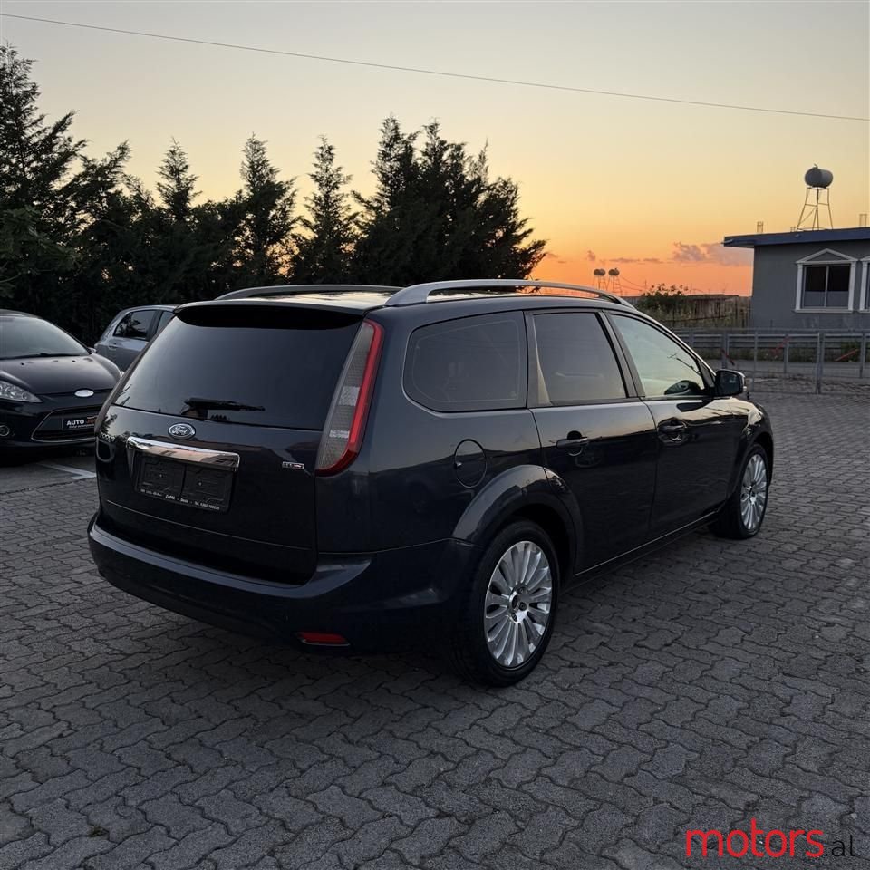 2009' Ford Focus photo #5