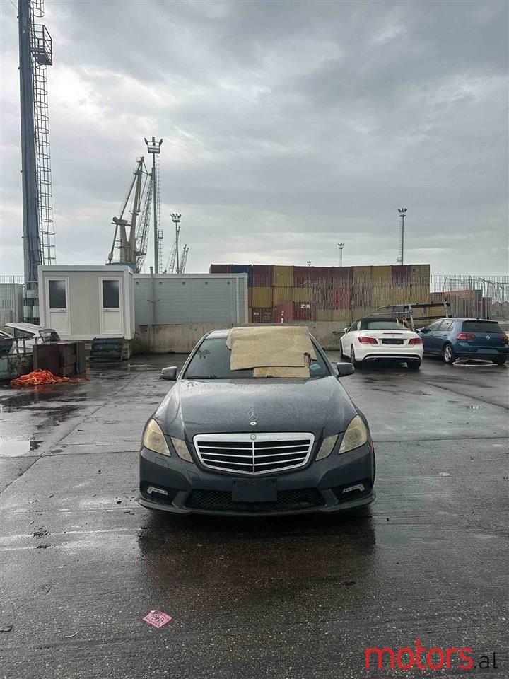 2010' Mercedes-Benz E 55 AMG photo #4