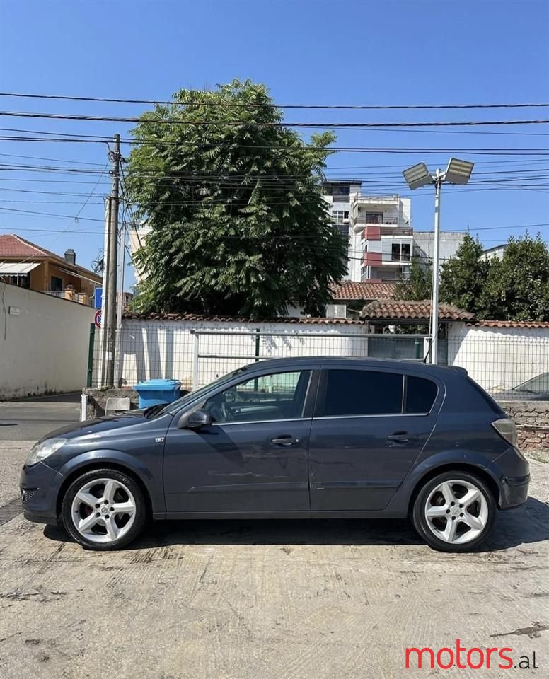 2008' Opel Astra photo #3