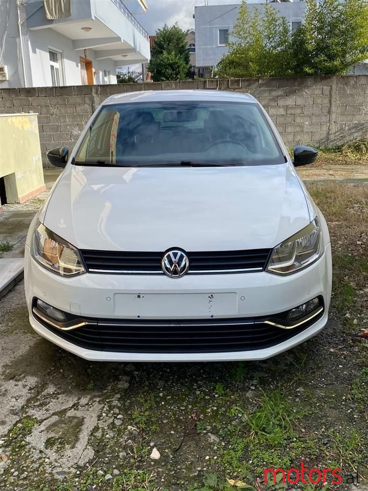 2014' Volkswagen Polo photo #1