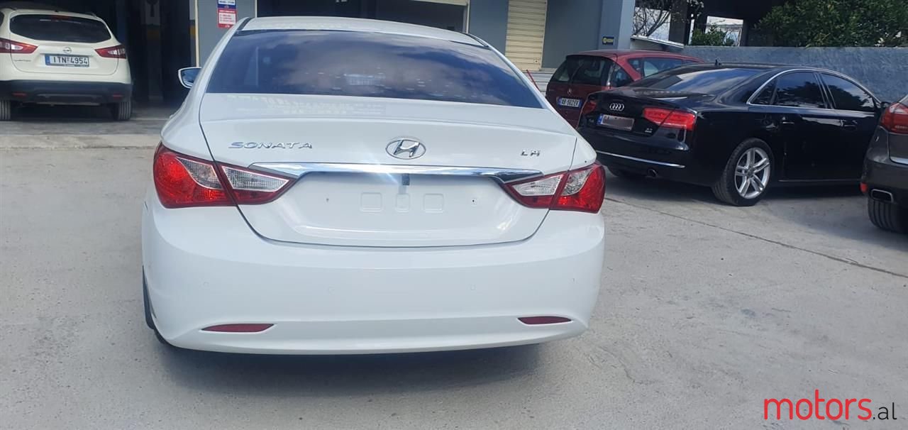 2015' Hyundai Sonata photo #6