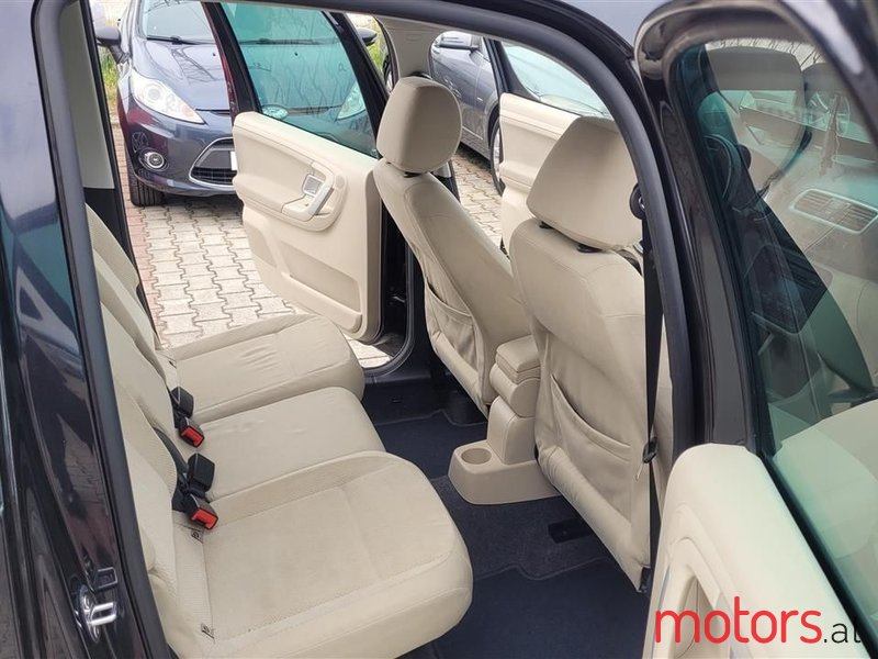 2008' Skoda Roomster photo #6