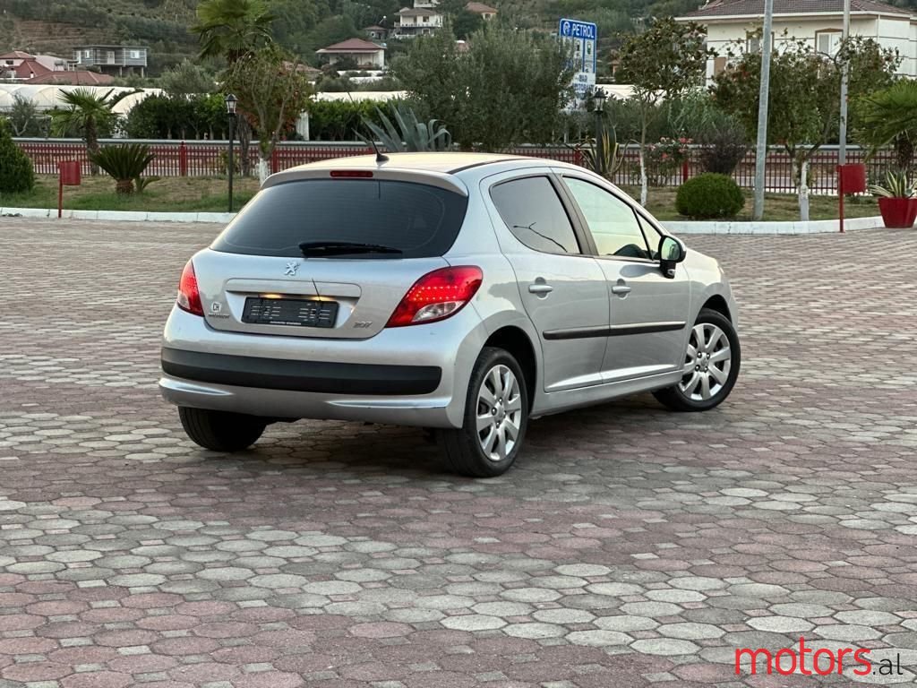 2011' Peugeot 207 photo #3