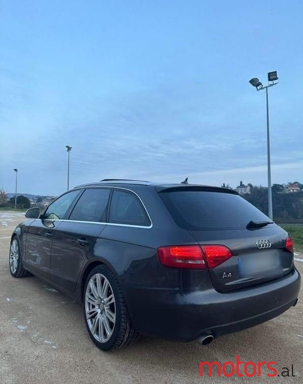 2012' Audi A4 photo #3