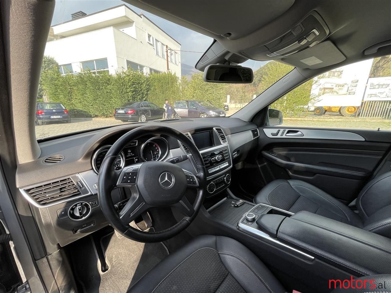 2012' Mercedes-Benz ML 250 photo #5