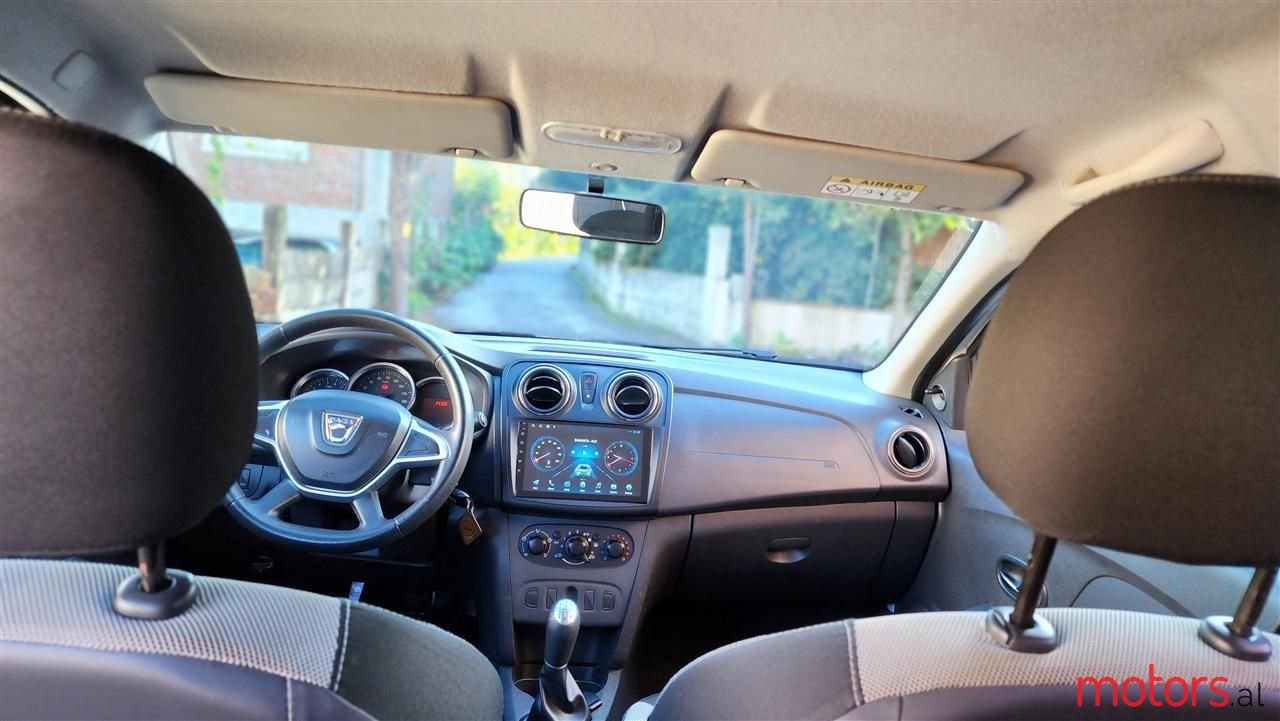 2017' Dacia Sandero photo #3