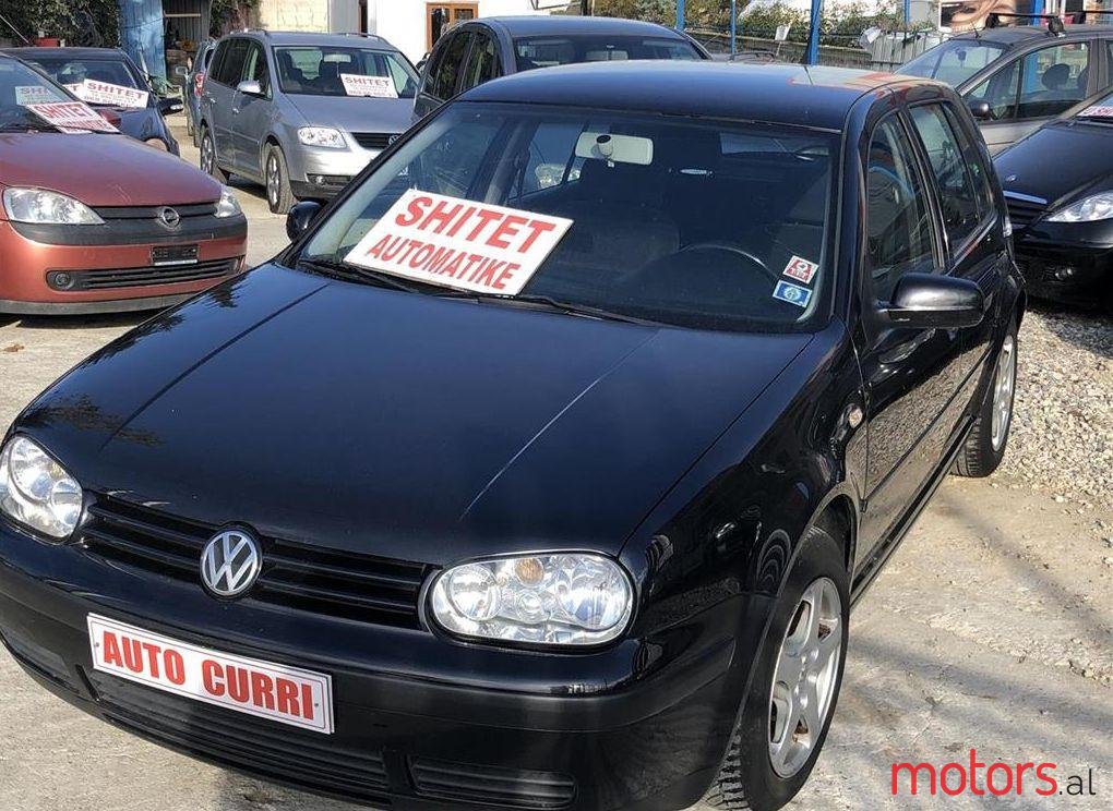 2002' Volkswagen Golf photo #1