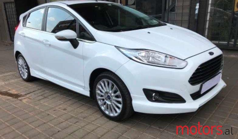 2015' Ford Fiesta photo #1