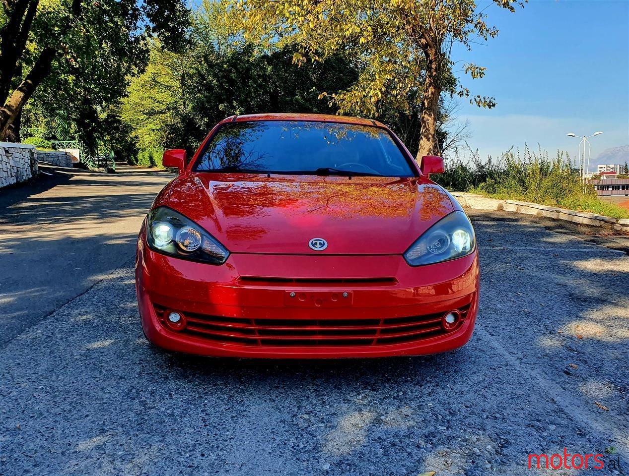 2010' Hyundai Coupe photo #3