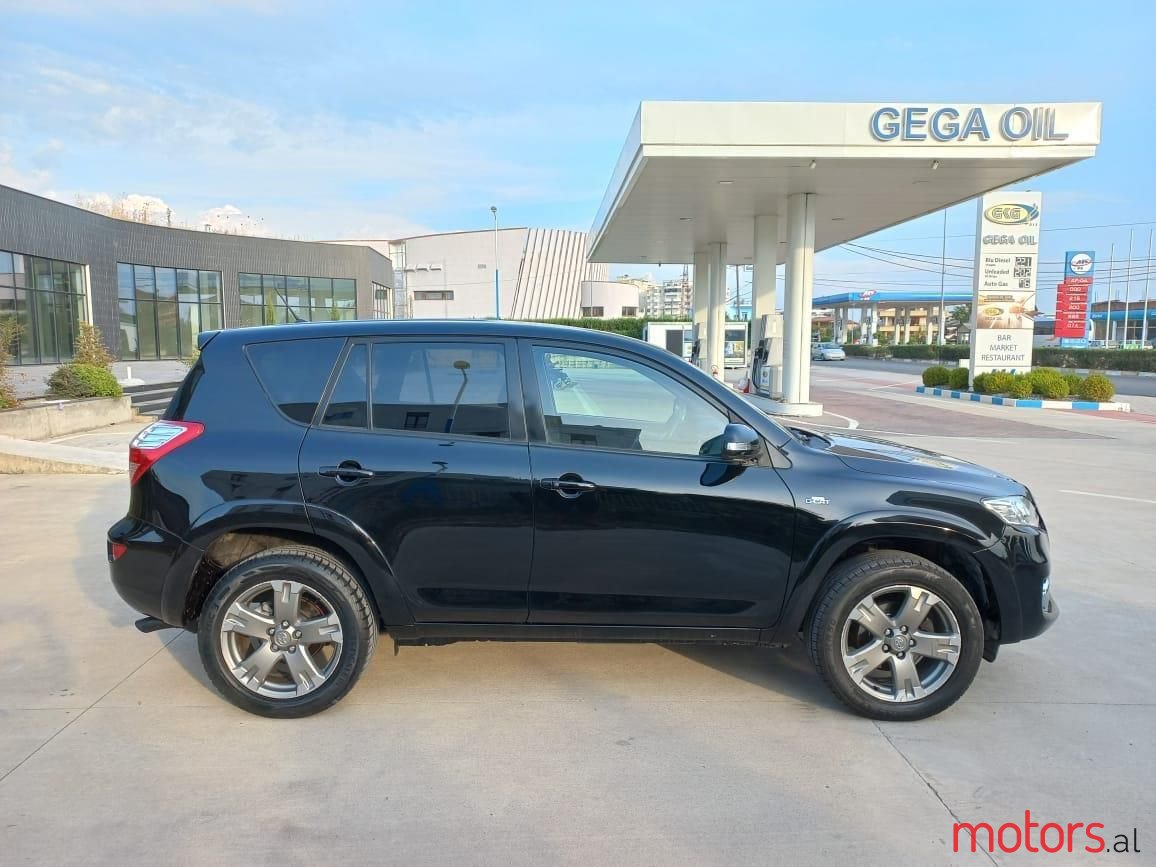 2011' Toyota RAV4 photo #4