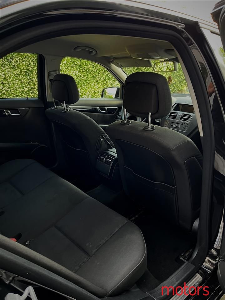 2010' Mercedes-Benz 200 photo #2