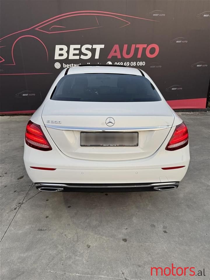 2016' Mercedes-Benz E 220 photo #4