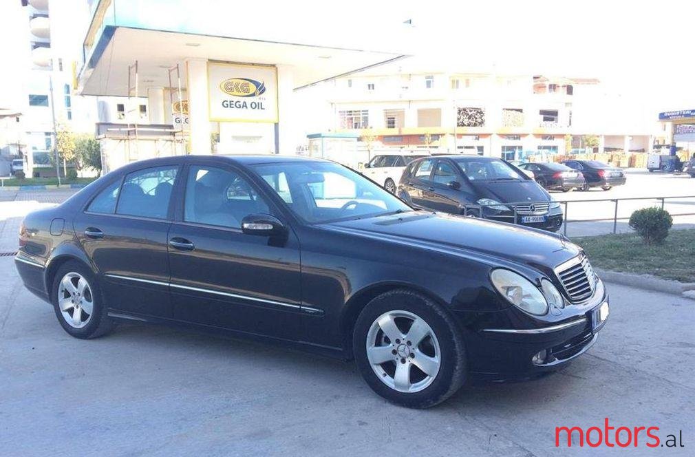 2003' Mercedes-Benz E 270 photo #1