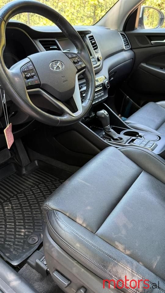 2016' Hyundai Tucson photo #2