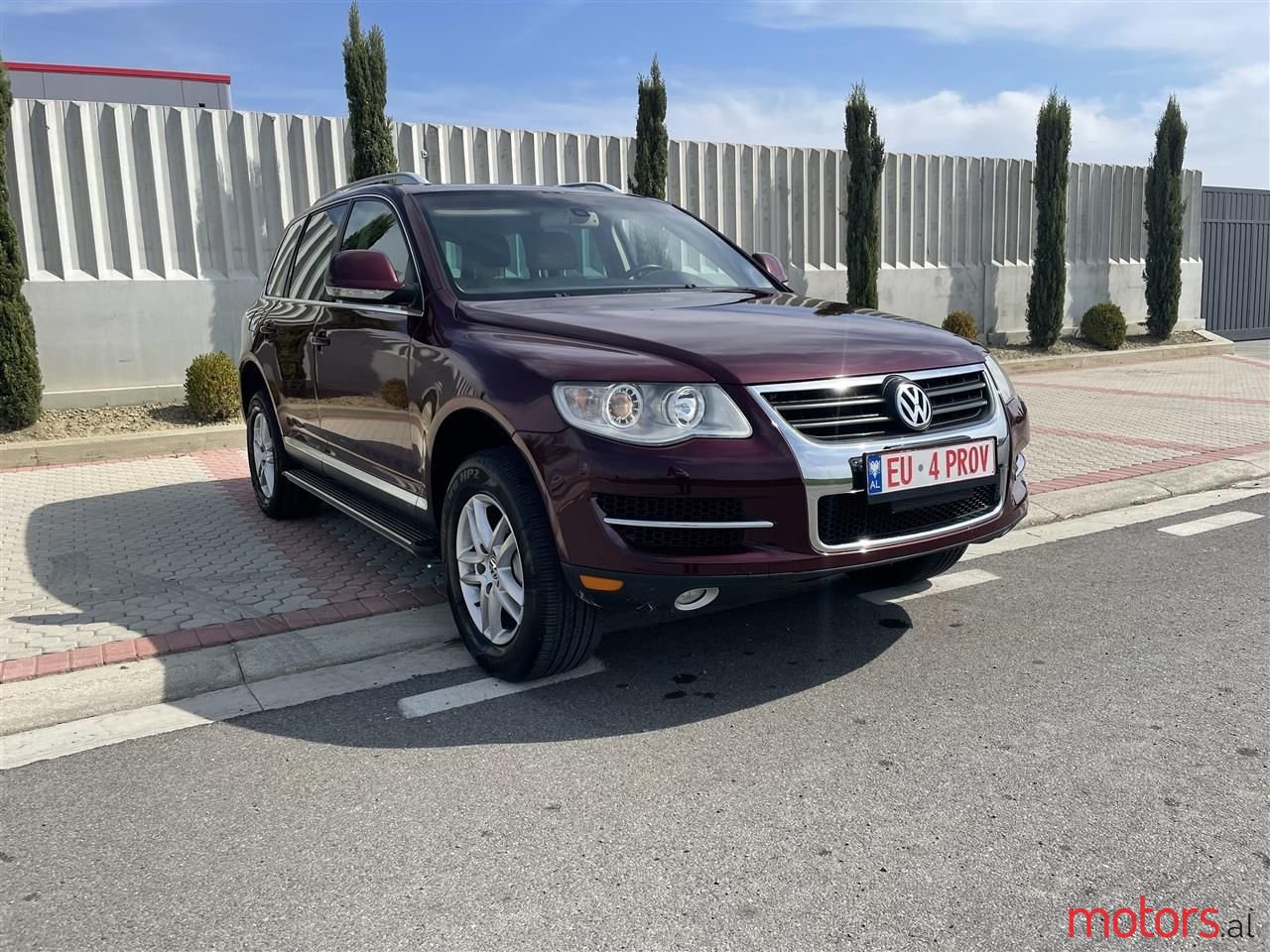 2009' Volkswagen Touareg photo #6